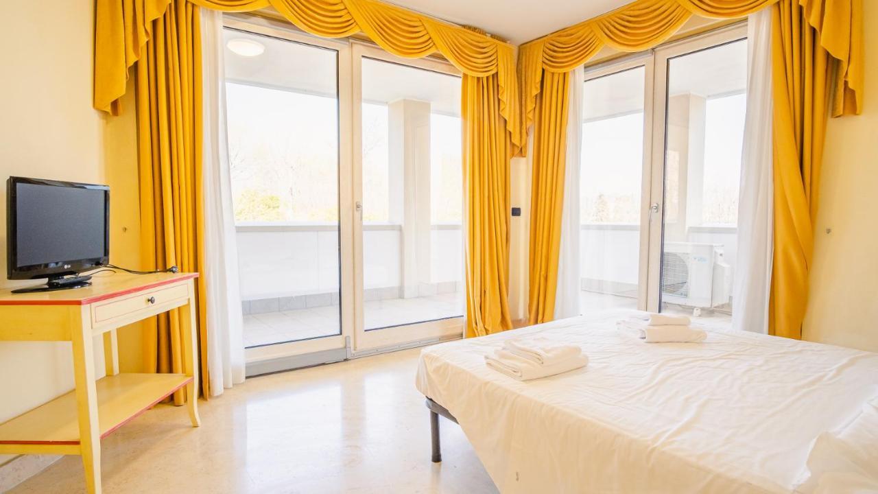 Relais Du Lac Village - Italian Homing Ντεζεντσάνο ντελ Γκάρντα Εξωτερικό φωτογραφία