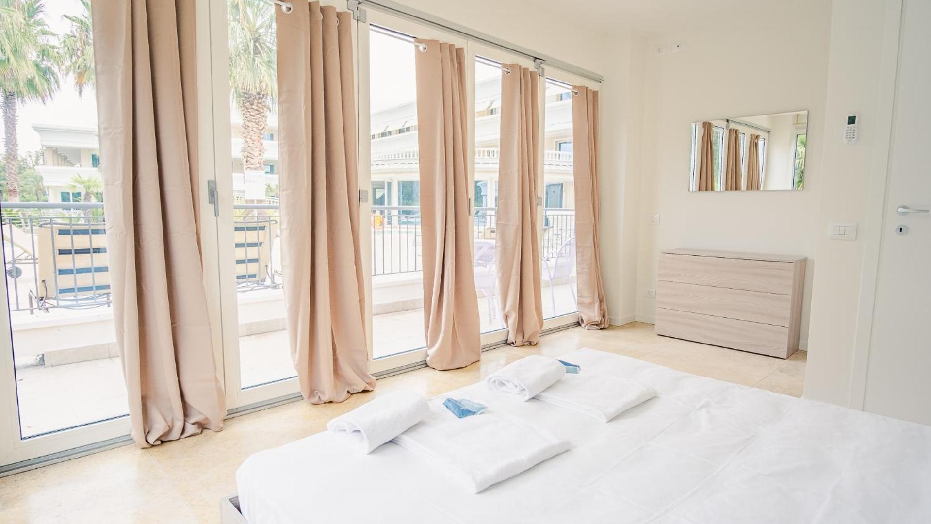 Relais Du Lac Village - Italian Homing Ντεζεντσάνο ντελ Γκάρντα Εξωτερικό φωτογραφία