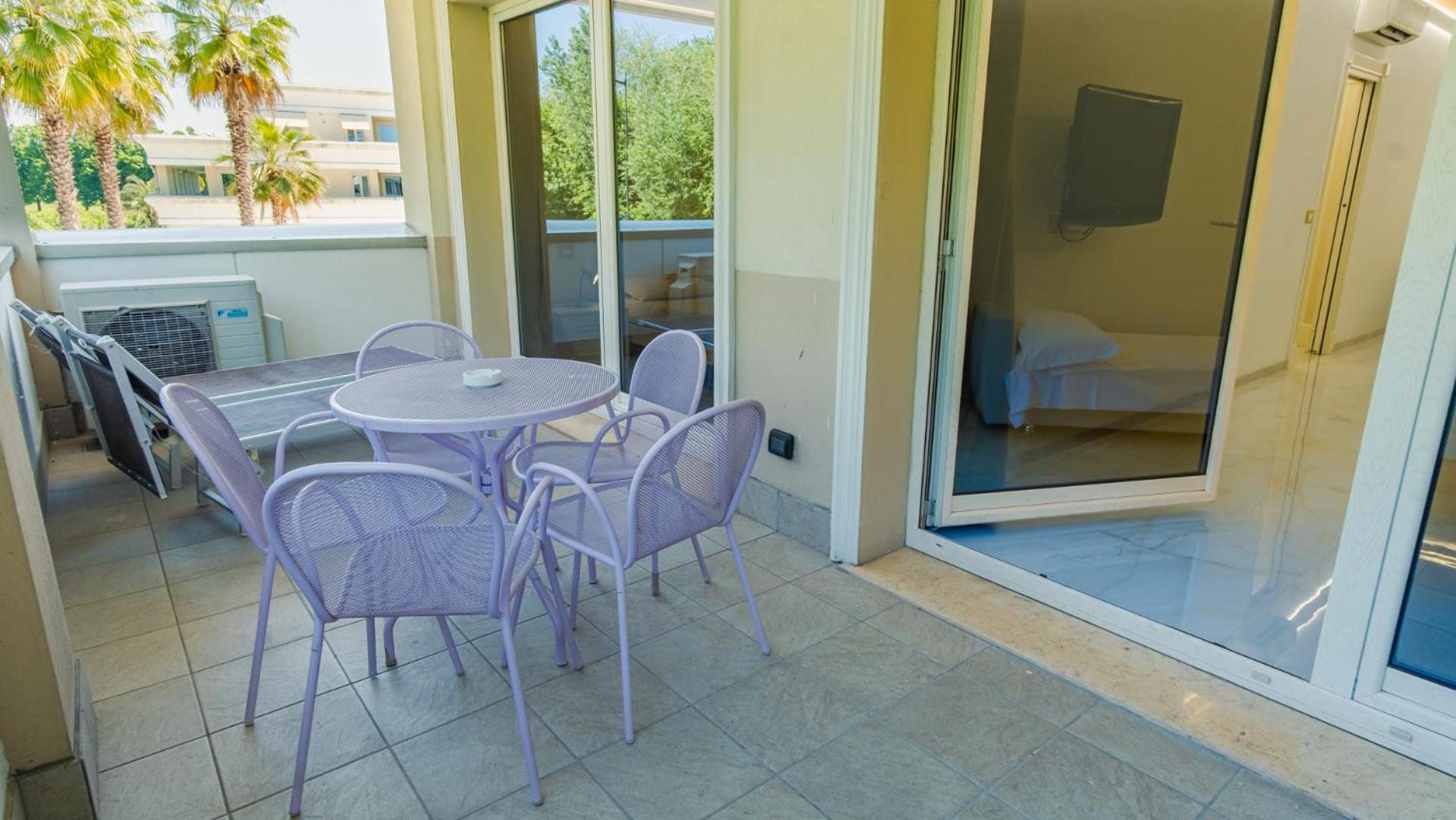 Relais Du Lac Village - Italian Homing Ντεζεντσάνο ντελ Γκάρντα Εξωτερικό φωτογραφία